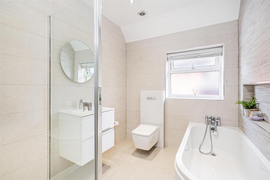 60 Sillhill Hall Road-3 lo.jpg