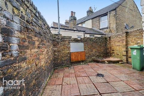 3 bedroom terraced house for sale, Trinity Road, Sheerness