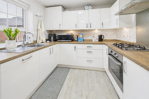 undefined, Leighton Buzzard LU7