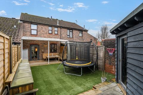 3 bedroom terraced house for sale, New Place Road, Pulborough, RH20