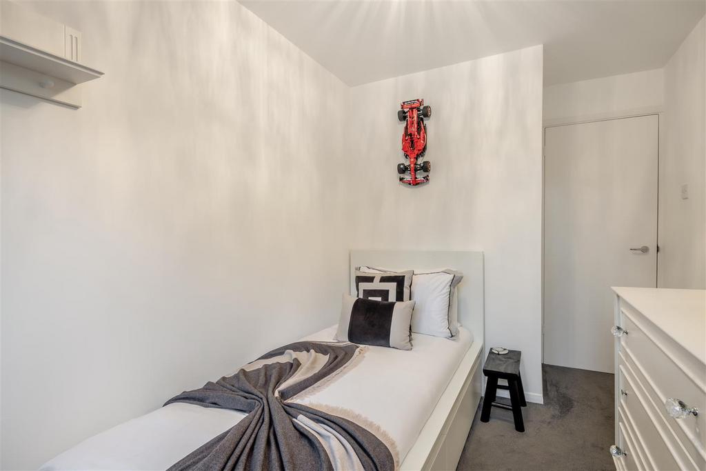 8676783-interior11.jpg