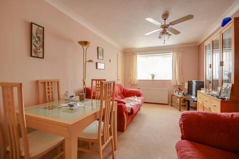 undefined, CHARTWELL GREEN! IMPRESSIVE REAR GARDEN! GARAGE AND DRIVEWAY!