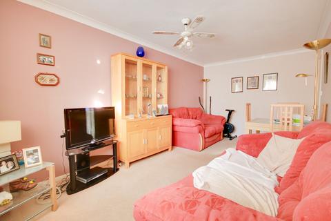 undefined, CHARTWELL GREEN! IMPRESSIVE REAR GARDEN! GARAGE AND DRIVEWAY!
