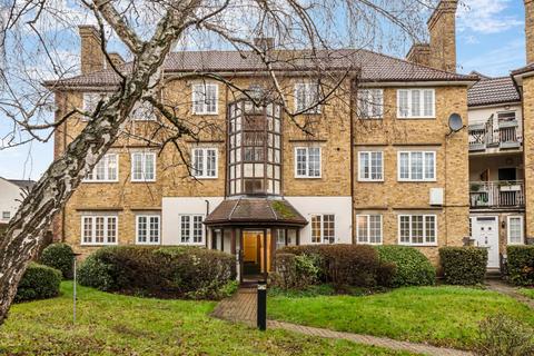3 bedroom flat for sale, Frogmore, Putney, London, SW18