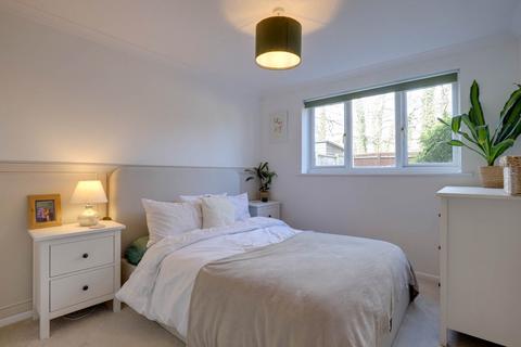 undefined, The Willows, Caversham