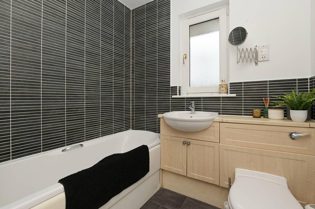 MFL5256543 555.jpg
