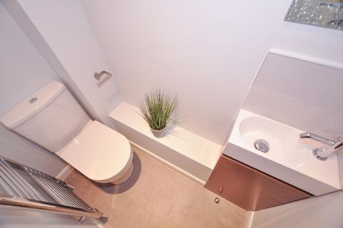 3 bedroom terraced house to rent, Kings Road, London Colney, AL2