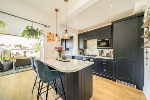3 bedroom house for sale, Strathyre Avenue, London