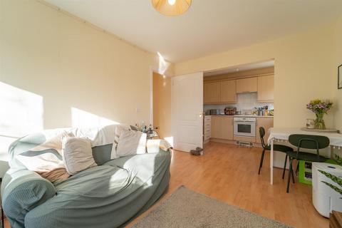 2 bedroom apartment for sale, Chelsfield Grove, Chorlton