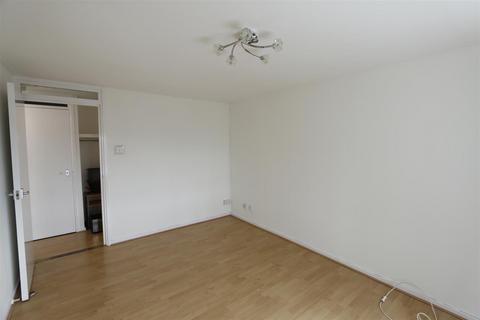 undefined, Haddon Road, Luton