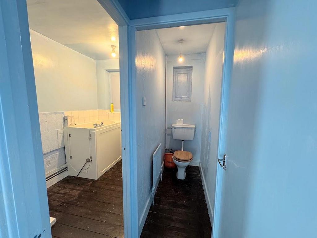 Separate wc