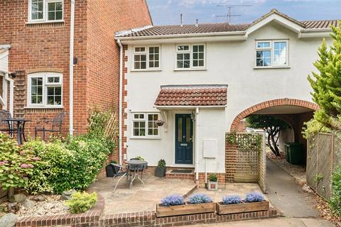 undefined, Arthur Close, Surrey GU19