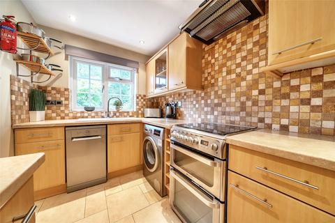 undefined, Arthur Close, Surrey GU19
