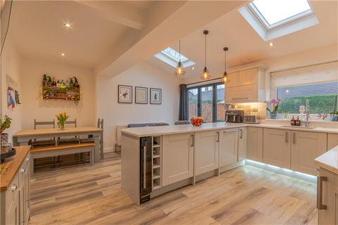 3 bedroom semi-detached house for sale, Holly Avenue, Leeds, West Yorkshire, LS16