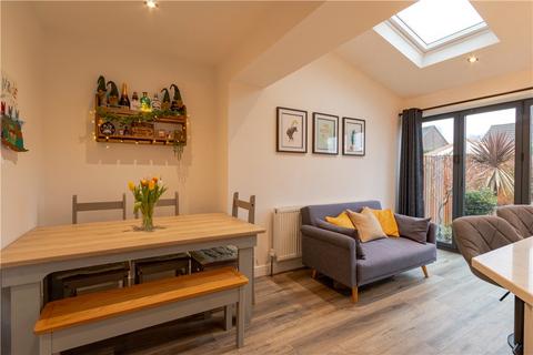 3 bedroom semi-detached house for sale, Holly Avenue, Leeds, West Yorkshire, LS16