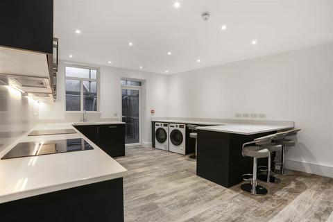 undefined, Langley Park Road, Sutton SM2