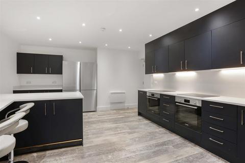 undefined, Langley Park Road, Sutton SM2