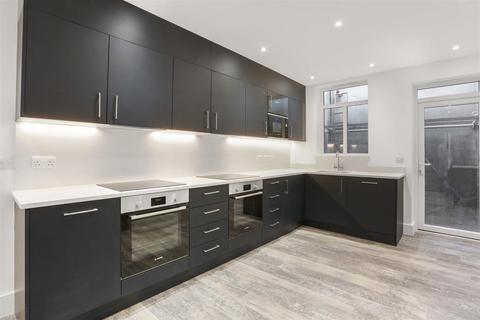 undefined, Langley Park Road, Sutton SM2