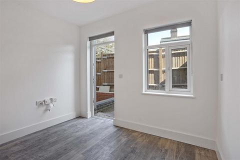 undefined, Langley Park Road, Sutton SM2