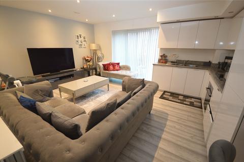 undefined, Stirling Drive, Luton, Bedfordshire, LU2