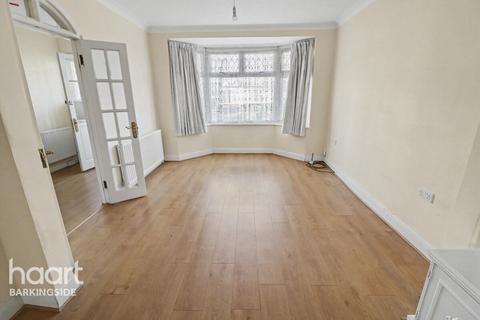 3 bedroom terraced house for sale, Horns Road, Barkingside