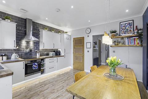 3 bedroom house for sale, Canning Square, Enfield