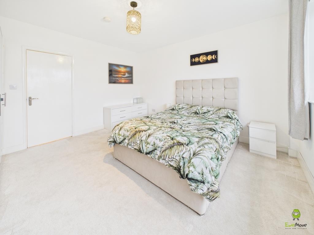Presented by Clinton at Ewe Move Bexleyheath and Da