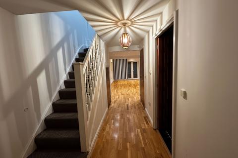 3 bedroom terraced house for sale, Carmichael Close, Ruislip, HA4