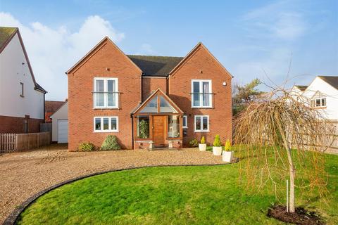 3 bedroom detached house for sale, Bretforton Road, Badsey