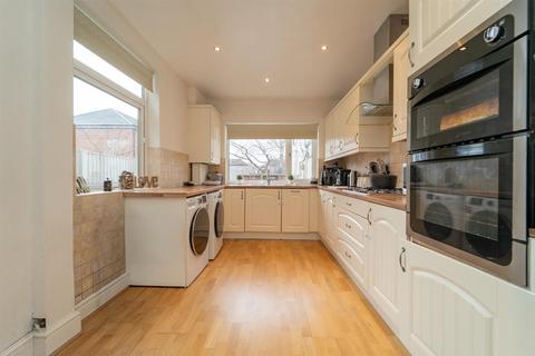 3 bedroom end of terrace house for sale, Firwood Avenue, Urmston