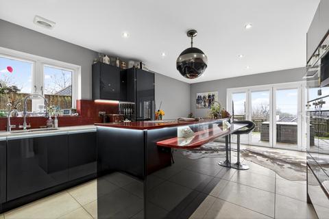 4 bedroom detached house for sale, Hebditch Close, Newton Abbot, TQ13