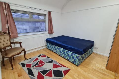 undefined, Wedmore Road, Greenford UB6