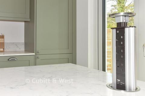 undefined, Loxford Road, Caterham, Surrey