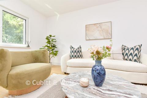 4 bedroom detached house for sale, Loxford Road, Caterham, Surrey
