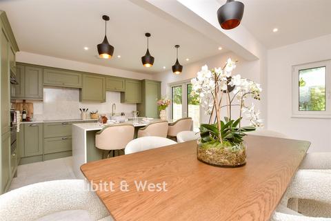 4 bedroom detached house for sale, Loxford Road, Caterham, Surrey