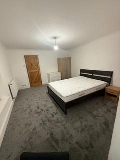 1 bedroom in a house share to rent, Bonnington Walk, Bristol BS7