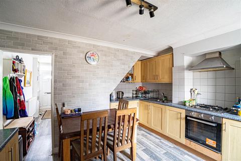 2 bedroom terraced house for sale, Winchelsea Road, Hastings