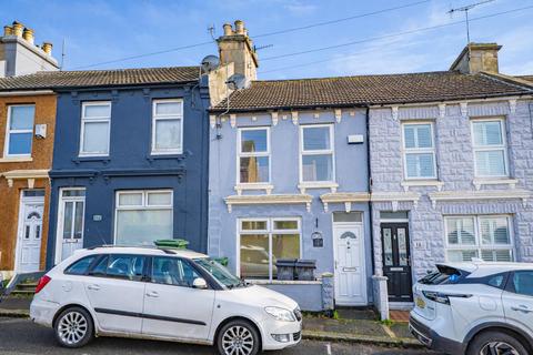 2 bedroom terraced house for sale, Winchelsea Road, Hastings