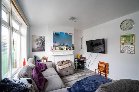2 bedroom terraced house for sale, Winchelsea Road, Hastings