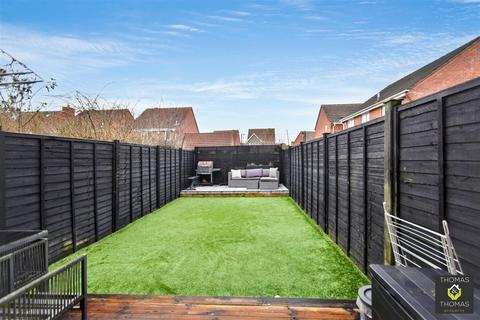 2 bedroom terraced house for sale, Shelduck Road, Quedgeley