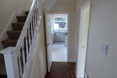 3 bedroom semi-detached house to rent, Charlbury Road, Wollaton, Nottingham, NG8 1NH
