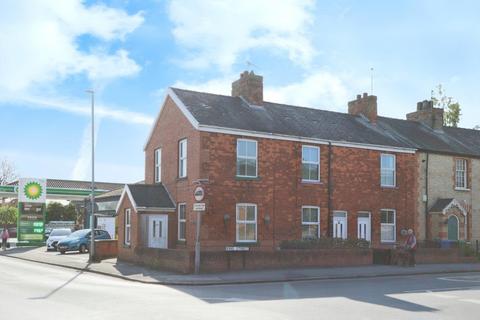 2 bedroom end of terrace house for sale, Northgate, Cottingham, East Riding of Yorkshire, HU16 4HP