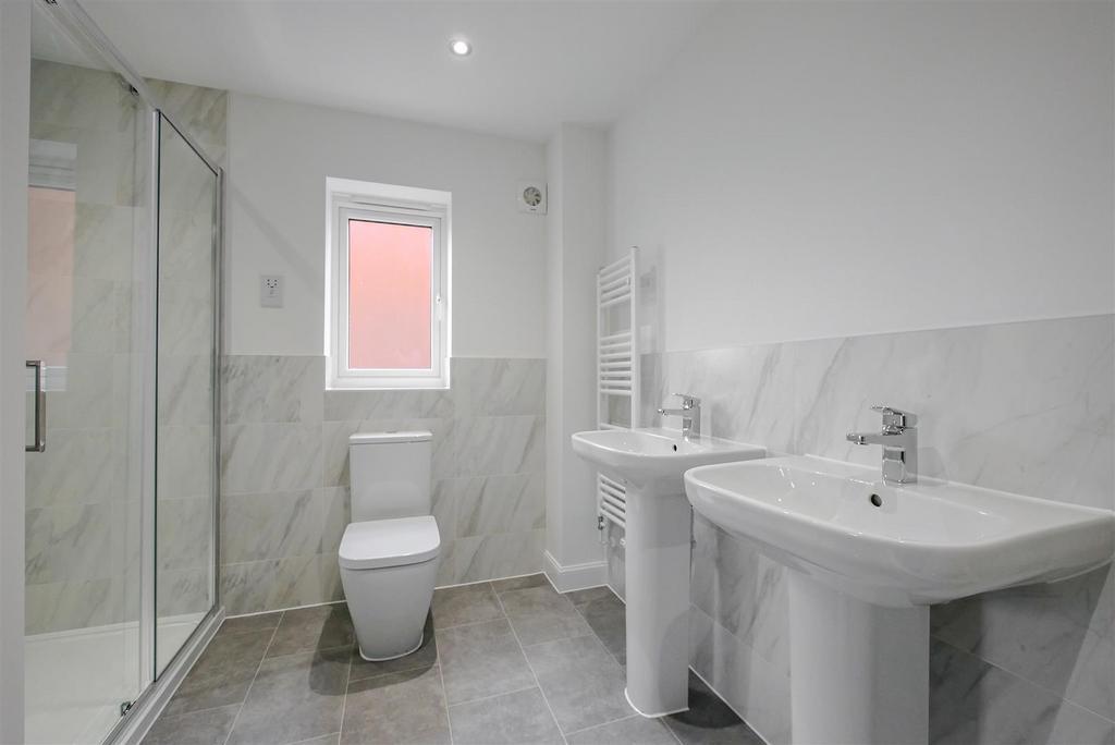 En-Suite (1)