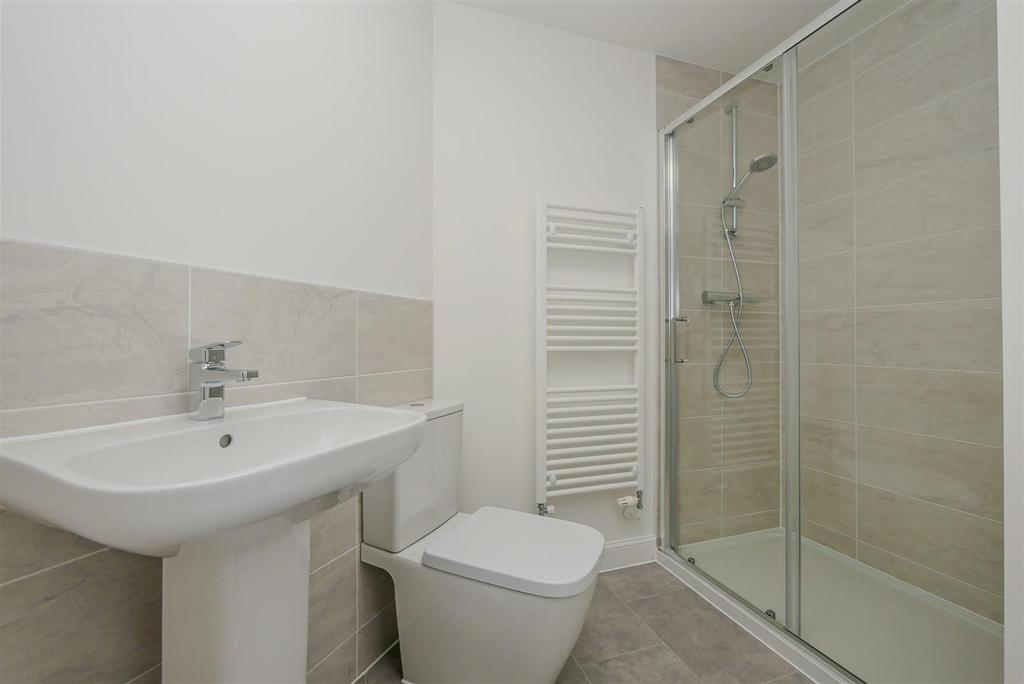 En-Suite (2)
