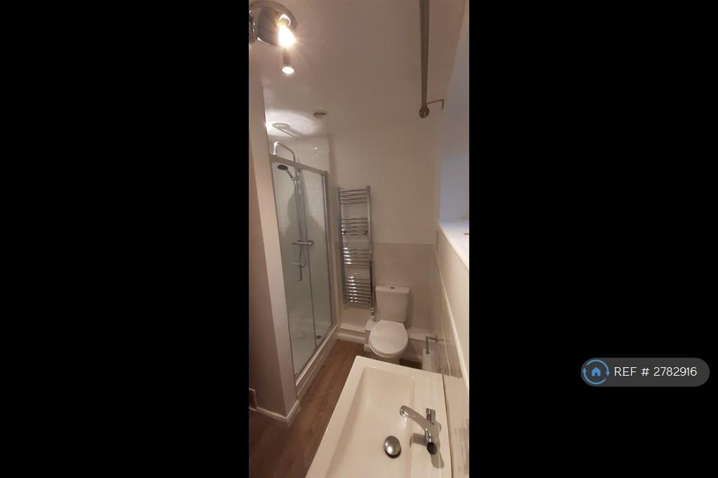 Bathroom Show &amp; Bath