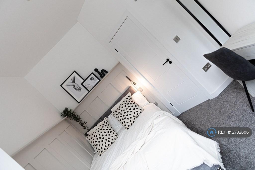 Room 1 Available
