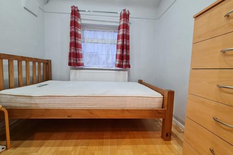 undefined, Wedmore Road, Greenford UB6