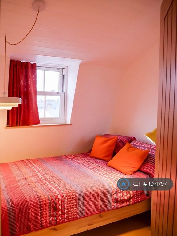 View Of Bedroom 02