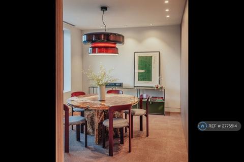 undefined, Pilot Walk, London, SE10