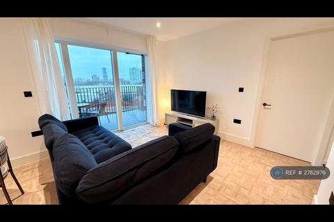 2 bedroom flat to rent, One Clapham Junction, London, SW11